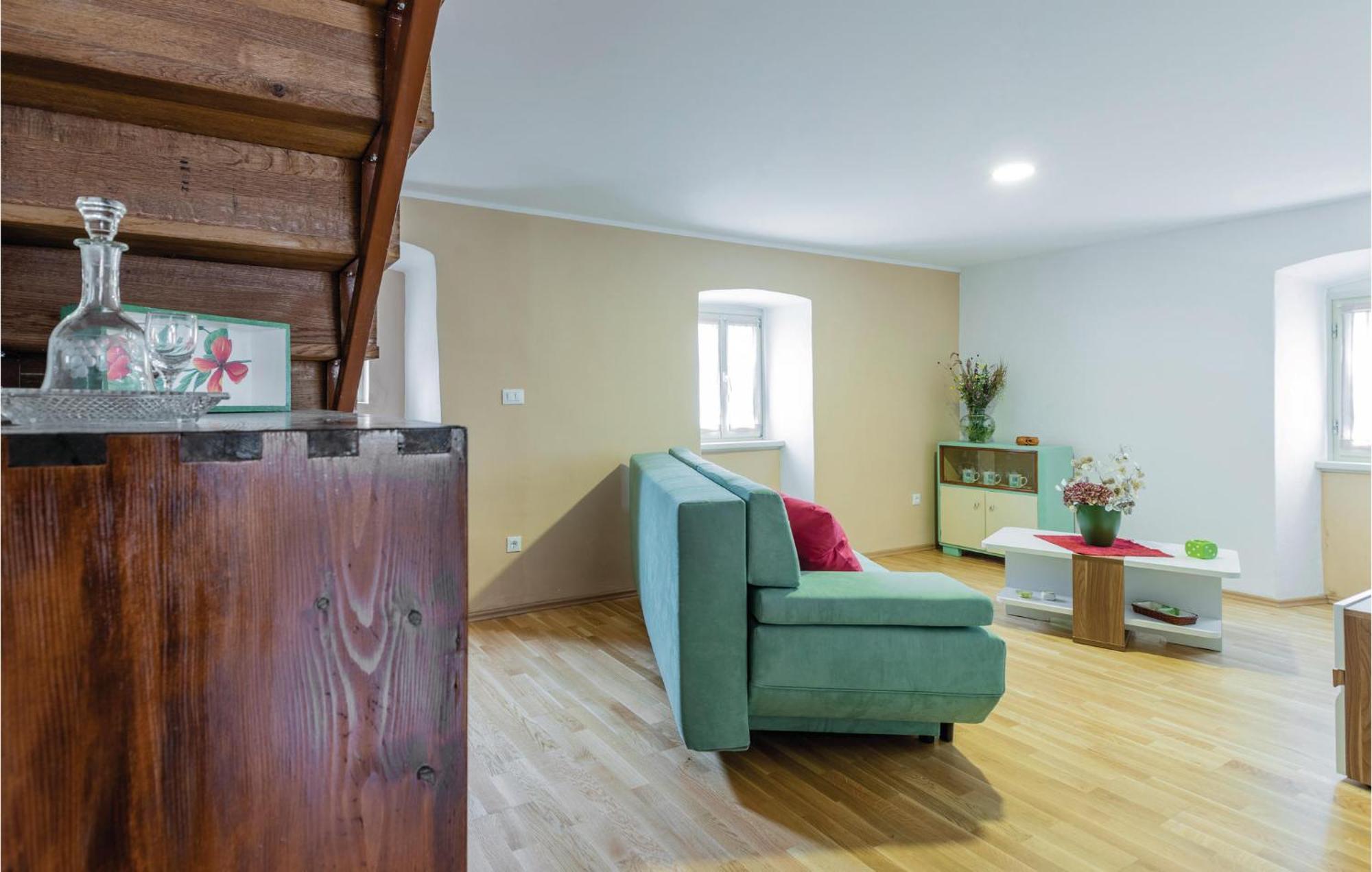 Cozy Home In Pazin With House A Panoramic View Exterior photo