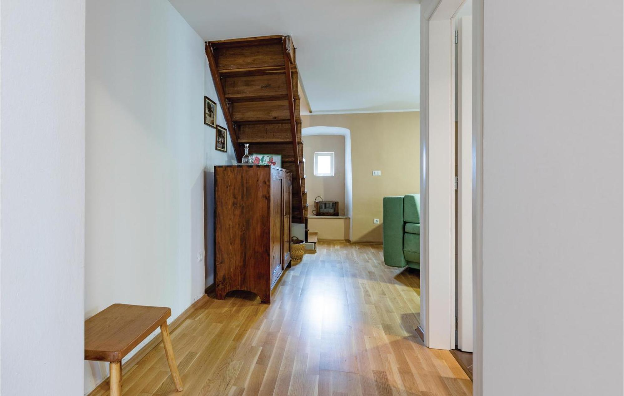 Cozy Home In Pazin With House A Panoramic View Exterior photo
